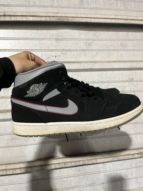 Jordan Men’s Black, Grey & Red Mid-Top Sneakers